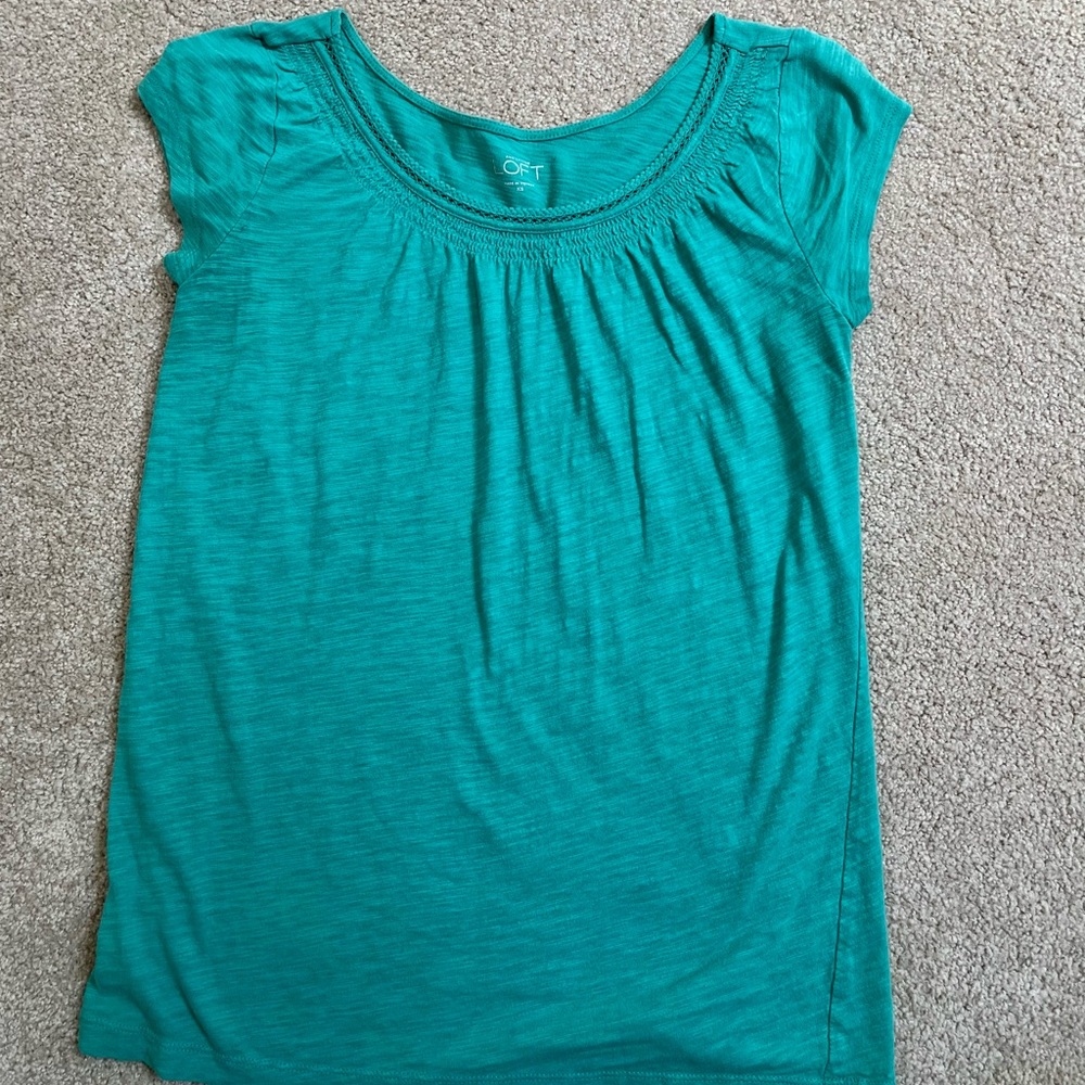 Ann Taylor Loft tee